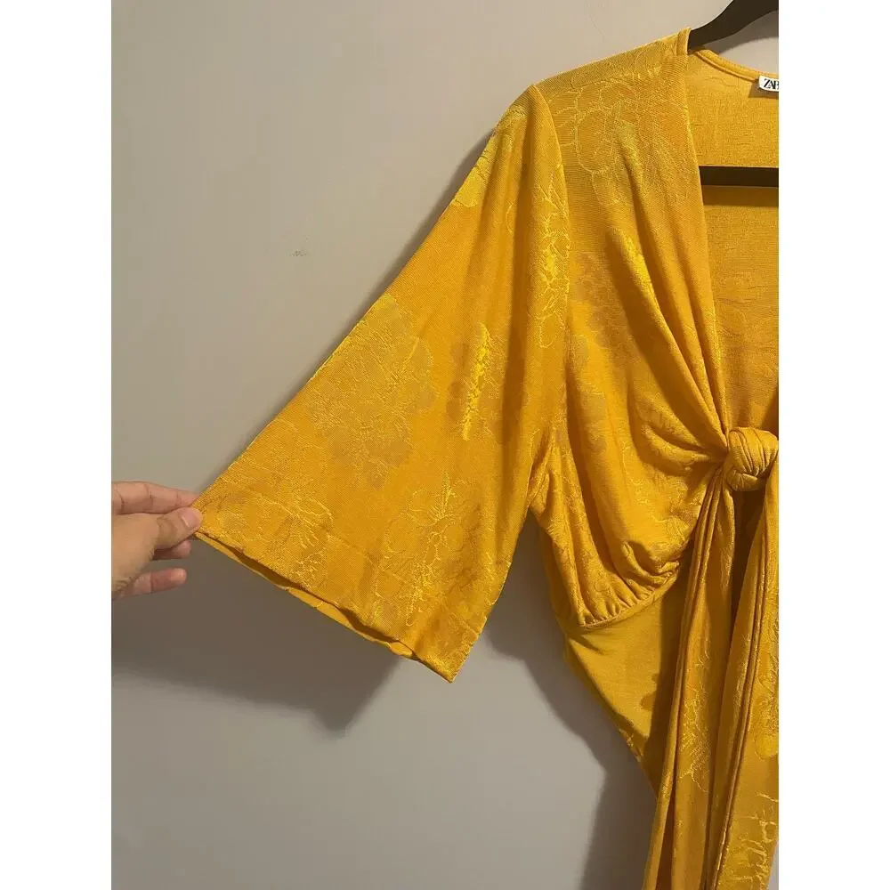 Zara Floral Jacquard Knotted Bodysuit Sz S in Gold Flowy Sleeves Snap Buttons - Picture 6 of 9